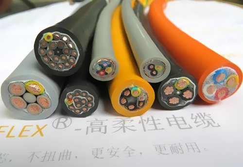 國(guó)標(biāo)電纜聯(lián)盟柔性機(jī)器人拖鏈電纜技術(shù)參數(shù)